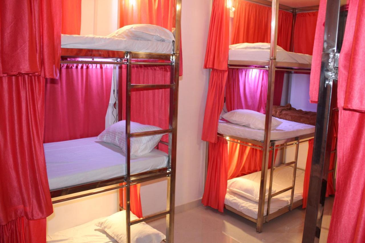 Sunset Backpackers Hostel Órcsha Kültér fotó